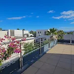 Contemporaine Standing Proche Village Noël Villa