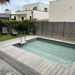 Contemporaine Standing Proche Village Noël Villa Le Barcarès