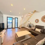 Contemporaine Standing Proche Village Noël Villa *