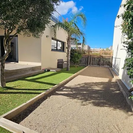 Azura Prestige, A 1 Min & Piscine Villa