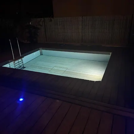 Azura Prestige, A 1 Min & Piscine Villa