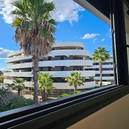 Azura Prestige, A 1 Min & Piscine Villa