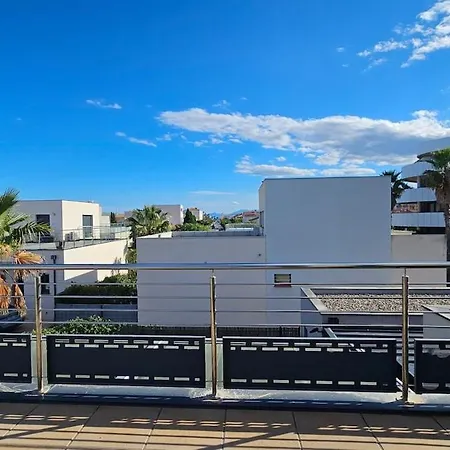 Azura Prestige, A 1 Min & Piscine Villa Le Barcarès