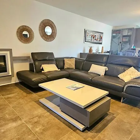 Azura Prestige, A 1 Min & Piscine Villa *