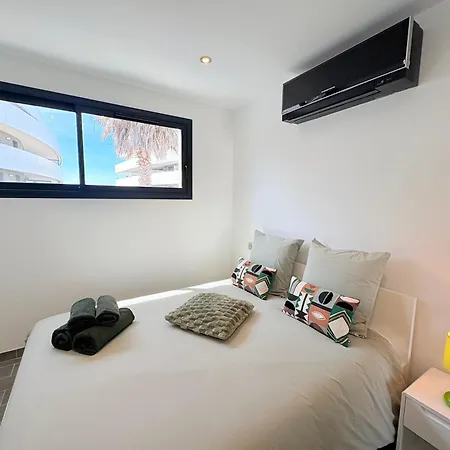 Azura Prestige, A 1 Min & Piscine Villa