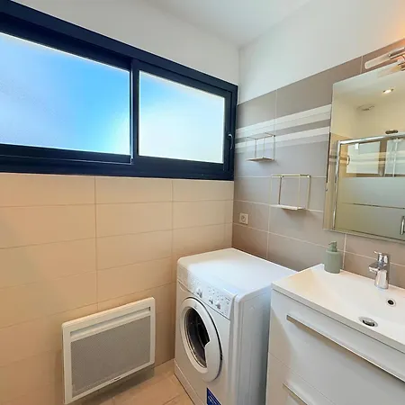 Azura Prestige, A 1 Min & Piscine Villa *