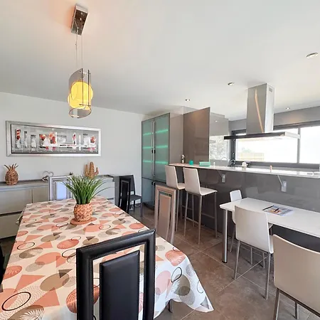 Azura Prestige, A 1 Min & Piscine Le Barcarès