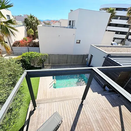 Azura Prestige, A 1 Min & Piscine Villa