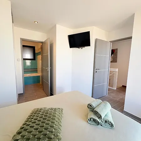 Azura Prestige, A 1 Min & Piscine * Le Barcarès