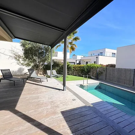 Azura Prestige, A 1 Min & Piscine
