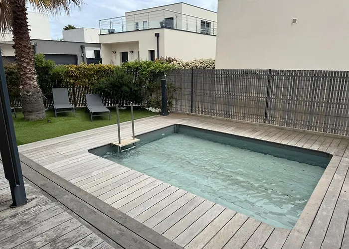 Contemporaine Standing Proche Village Noel Villa Le Barcarès