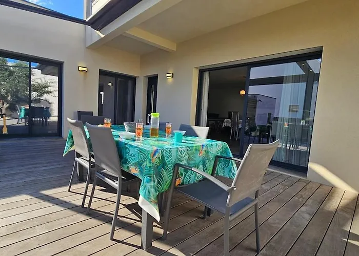 Contemporaine Standing Proche Village Noel Villa *